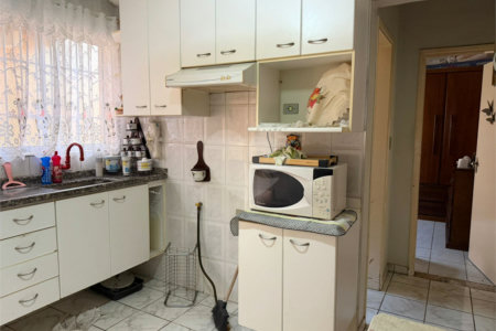 Casa à venda com 2 quartos no condomínio Residencial Bari, Itaquaquecetuba - SP