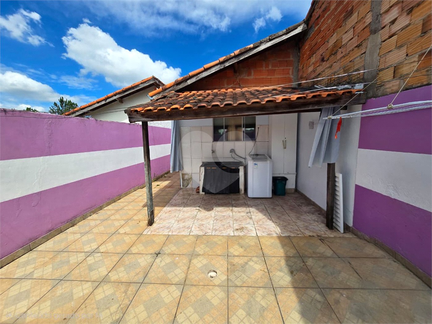 Casa à venda com 2 quartos em Vila Messias, Alambari, SP