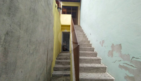 Casa à venda com 6 quartos, sendo 2 suítes,  em Chora Menino, São Paulo, SP