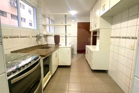 Apartamento à venda ou para alugar com 4 quartos, sendo 1 suíte, em Itaim Bibi, São Paulo, SP