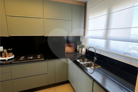 Apartamento à venda com 4 suítes em Vila Embaré, Valinhos, SP
