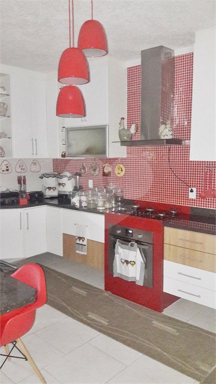 Casa à venda com 3 quartos, sendo 1 suíte,  em Horto Florestal, São Paulo, SP