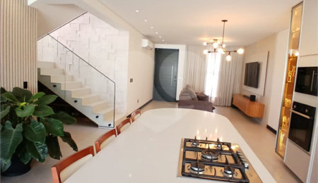 Casa à venda com 3 suítes em Pinheirinho, Vinhedo, SP
