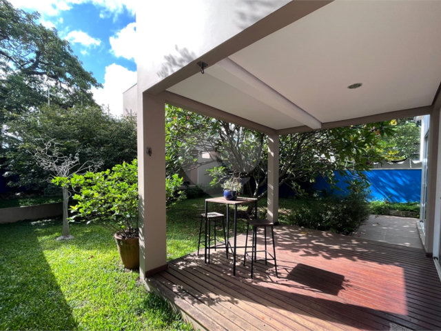 Sobrado à venda com 3 quartos, sendo 2 suítes,  em Granja Julieta, São Paulo, SP