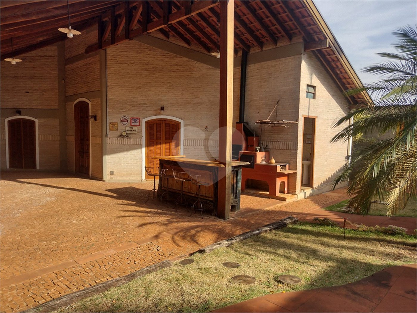 Sobrado à venda com 3 quartos, sendo 2 suítes, em Jardim Residencial Santa Mônica, Araraquara, SP