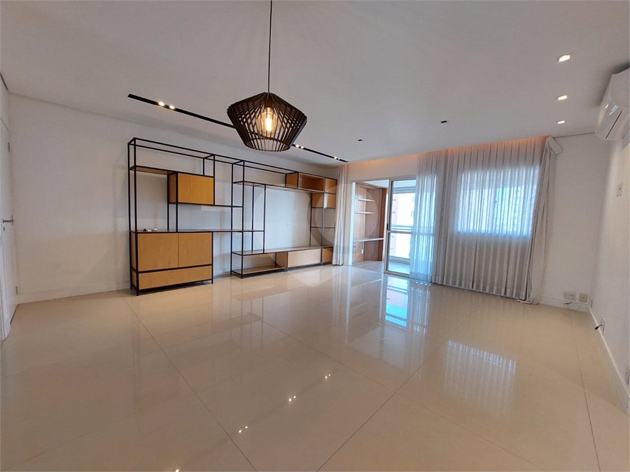 Apartamento à venda com 3 quartos, sendo 1 suíte, em Vila Leopoldina, São Paulo, SP