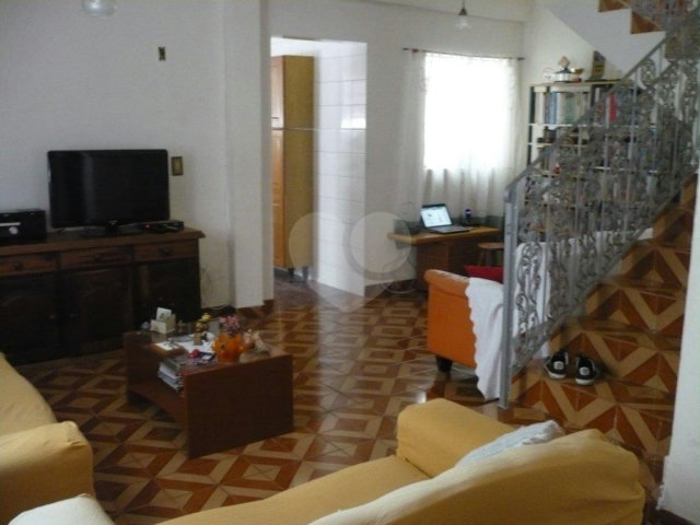 Sobrado à venda com 2 quartos em Vila Guilherme, São Paulo, SP