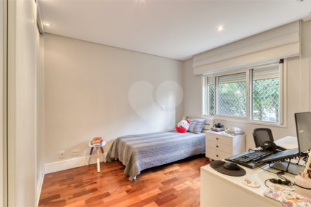 Apartamento à venda com 4 suítes em Alto da Boa Vista, São Paulo, SP