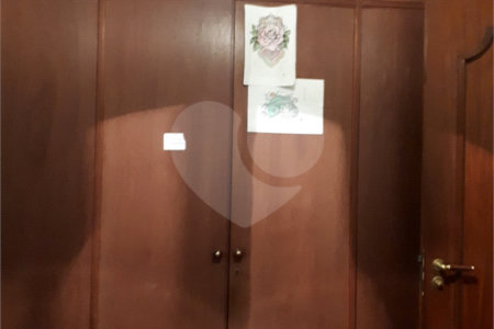 Apartamento à venda com 3 quartos, sendo 1 suíte,  em Santa Cecília, São Paulo, SP