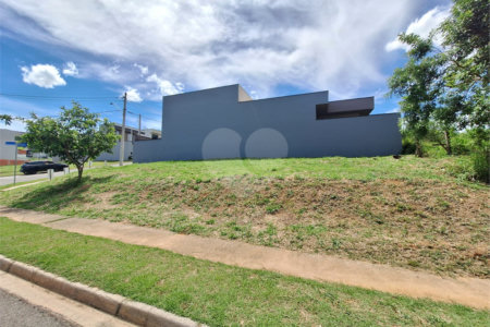 Terreno à venda com 1 suíte em Pinheirinho, Vinhedo, SP
