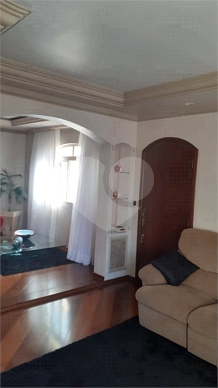 Sobrado à venda com 3 suítes em Jardim Vila Galvão, Guarulhos, SP