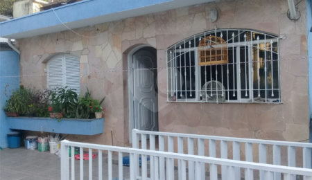 Sobrado à venda com 3 quartos em Tremembé, São Paulo, SP