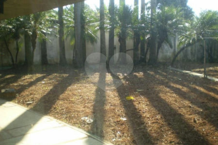 Sobrado à venda com 7 quartos, sendo 4 suítes, em Jardim Petrópolis, São Paulo, SP