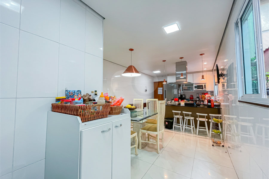 Sobrado à venda com 3 quartos em Vila Prudente, São Paulo, SP