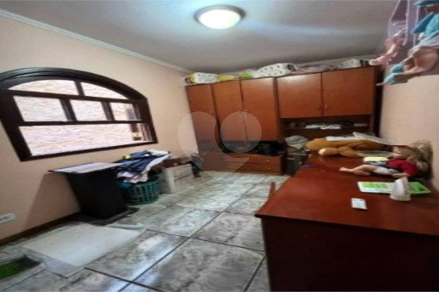 Sobrado à venda com 3 quartos, sendo 1 suíte, em Tremembé, São Paulo, SP