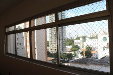 Apartamento à venda com 3 quartos, sendo 1 suíte, em Água Branca, São Paulo, SP