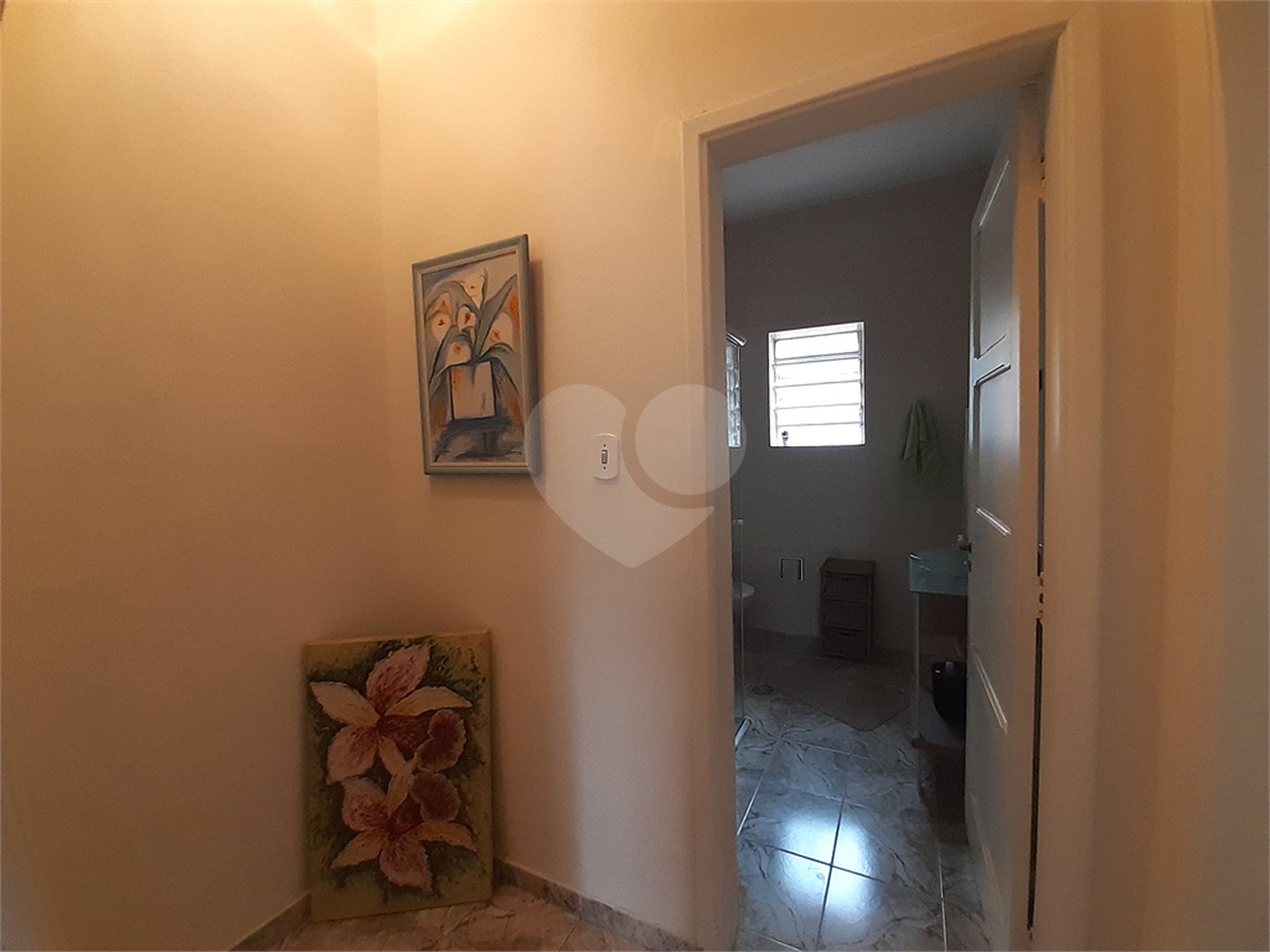 Vende-se: Sobrado de Vila, 2 quartos, Edícula com 1 Suíte, 1 Vaga, Santana!
