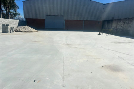 GALPÃO INDUSTRIAL PARA LOCAÇÃO | RODOVIA PRESIDENTE DUTRA - Canas/SP • Km 47 • Alto do Cruzeiro / Zona Rural