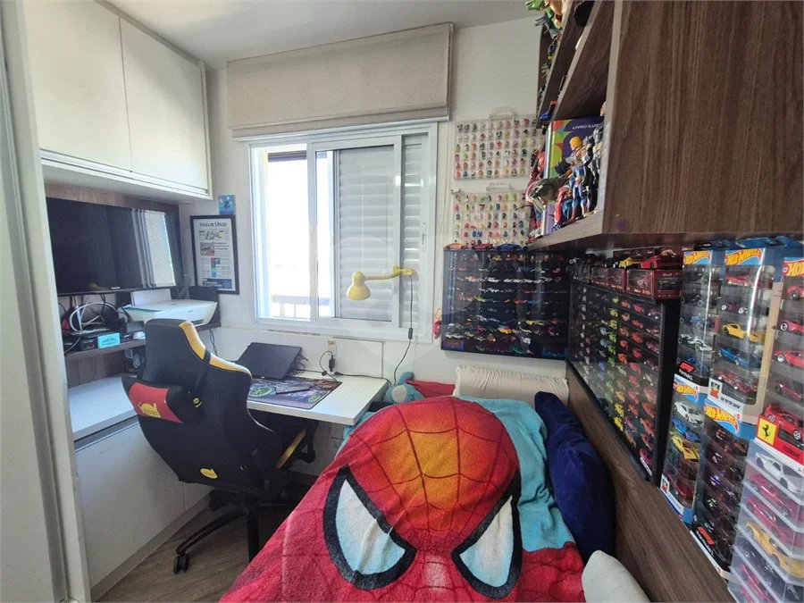 Apartamento Vila Mariana ,2 dormitórios sendo 1 suíte e 2 vagas.