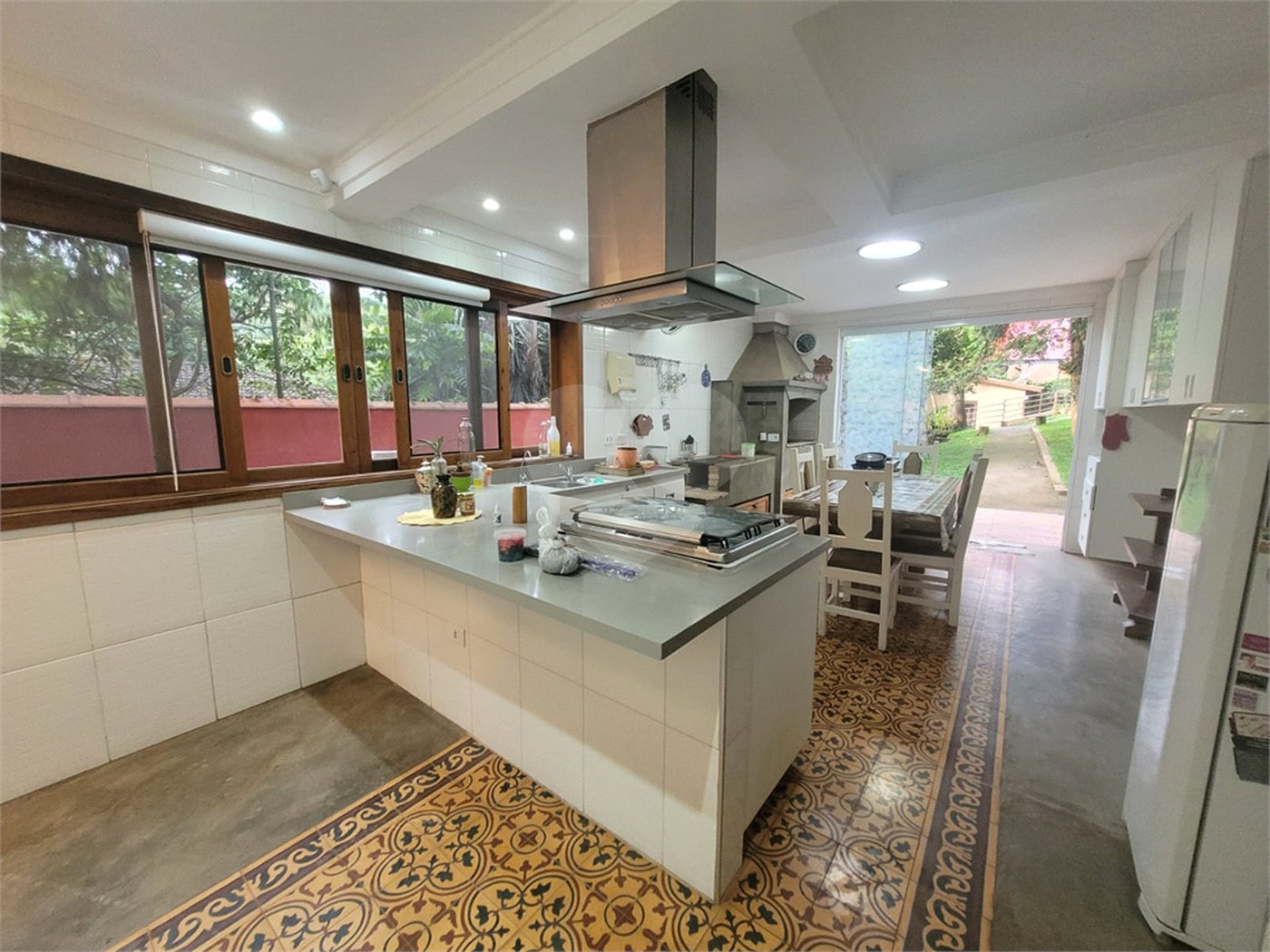 Casa à venda com 6 suítes em Serra da Cantareira, Mairiporã, SP