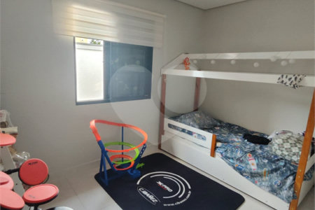 Casa Térrea à venda com 4 quartos, sendo 1 suíte,  em Vila Esperança, Atibaia, SP