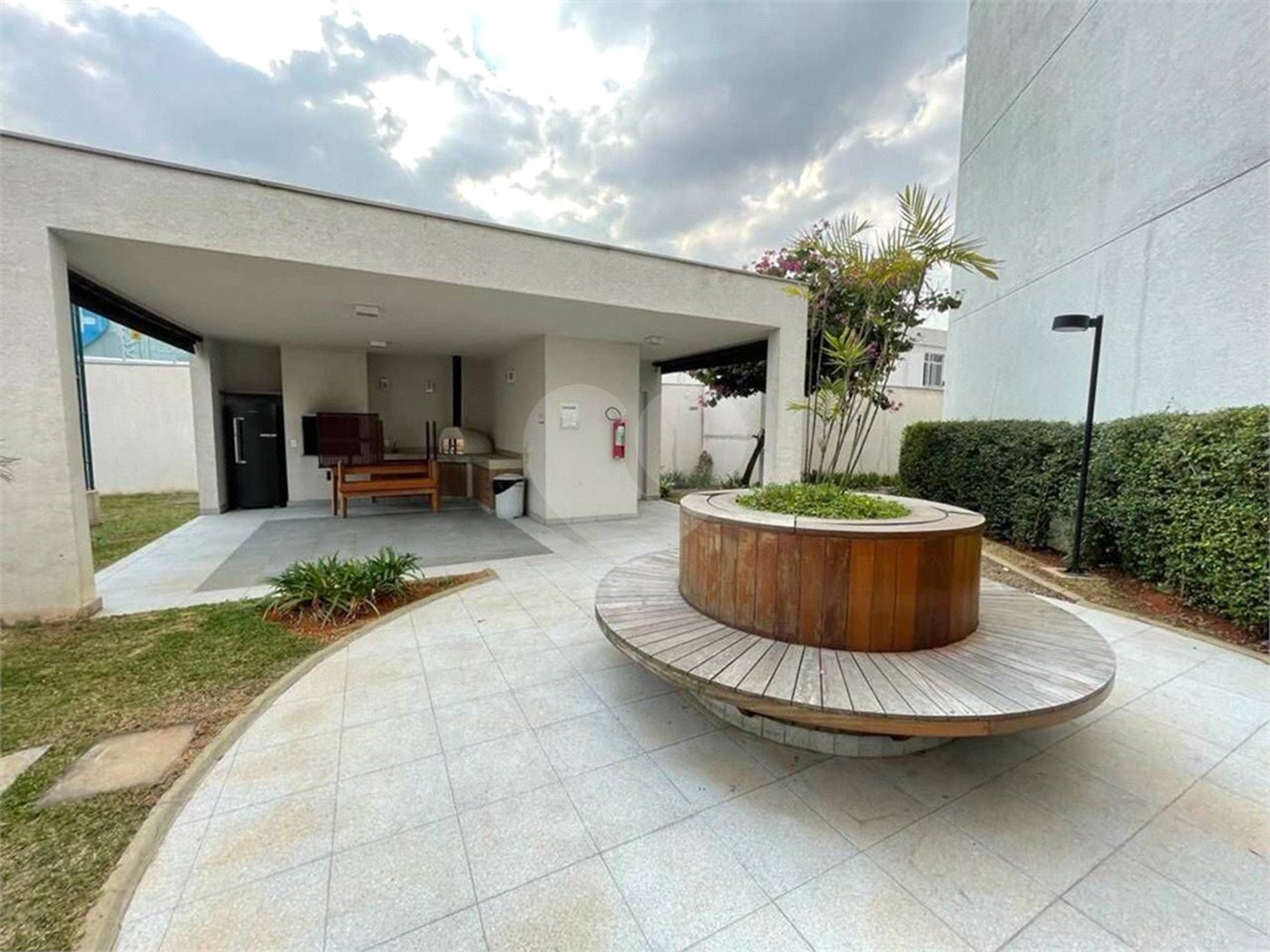 Apartamento à venda com 3 quartos, sendo 1 suíte,  em Vila Gomes Cardim, São Paulo, SP