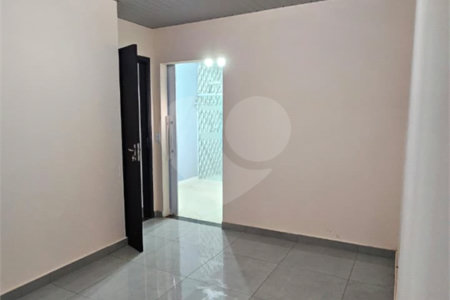 Casa à venda com 3 quartos, sendo 1 suíte, no Centro, Ponta Porã, MS