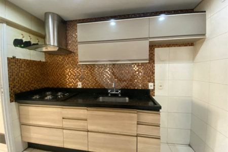 Apartamento à venda com 3 quartos, sendo 1 suíte, em Vila Gomes Cardim, São Paulo, SP