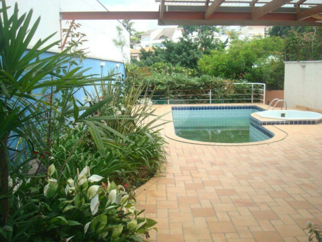 Casa à venda com 4 suítes em Jardim Franca, São Paulo, SP