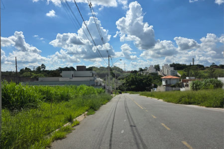 Terreno à venda com 1 suíte em Marambaia, Vinhedo, SP