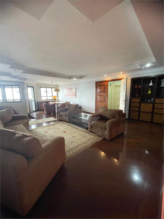 Apartamento à venda com 4 quartos, sendo 3 suítes, no Centro, São Bernardo do Campo, SP