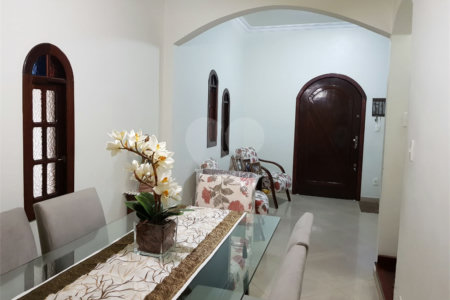 Casa de Vila à venda com 4 quartos, sendo 3 suítes,  em Tijuca, Rio de Janeiro, RJ
