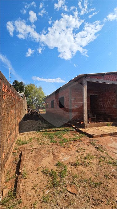 Casa à venda com 3 quartos, sendo 1 suíte, em Vila Áurea, Ponta Porã, MS