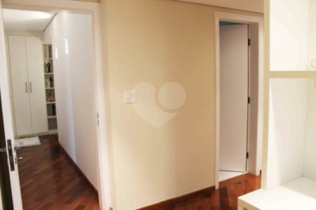 Casa Térrea à venda ou para alugar com 3 suítes em Brooklin Velho, São Paulo, SP