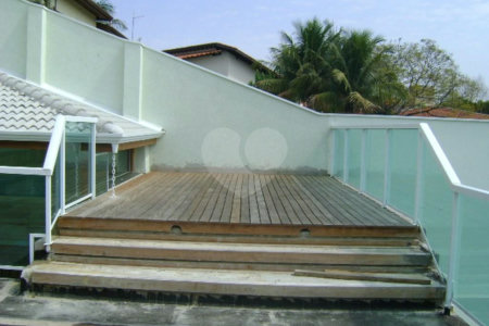 Casa à venda com 3 suítes no condomínio Estância Marambaia, Vinhedo - SP