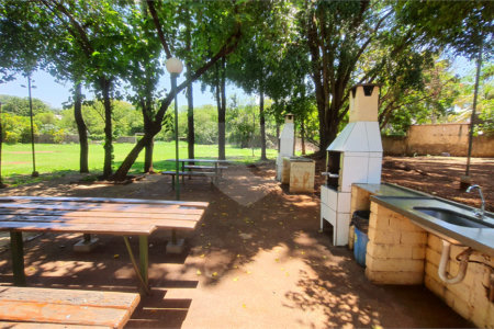 Apartamento à venda com 3 quartos, sendo 1 suíte, em Parque Industrial Lagoinha, Ribeirão Preto, SP