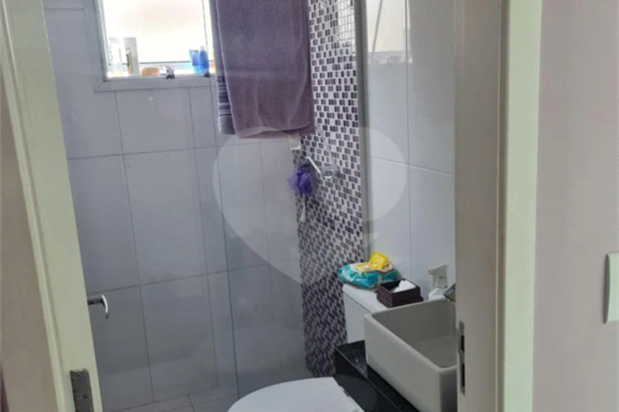 Sobrado à venda com 3 suítes em Horto, São Paulo, SP