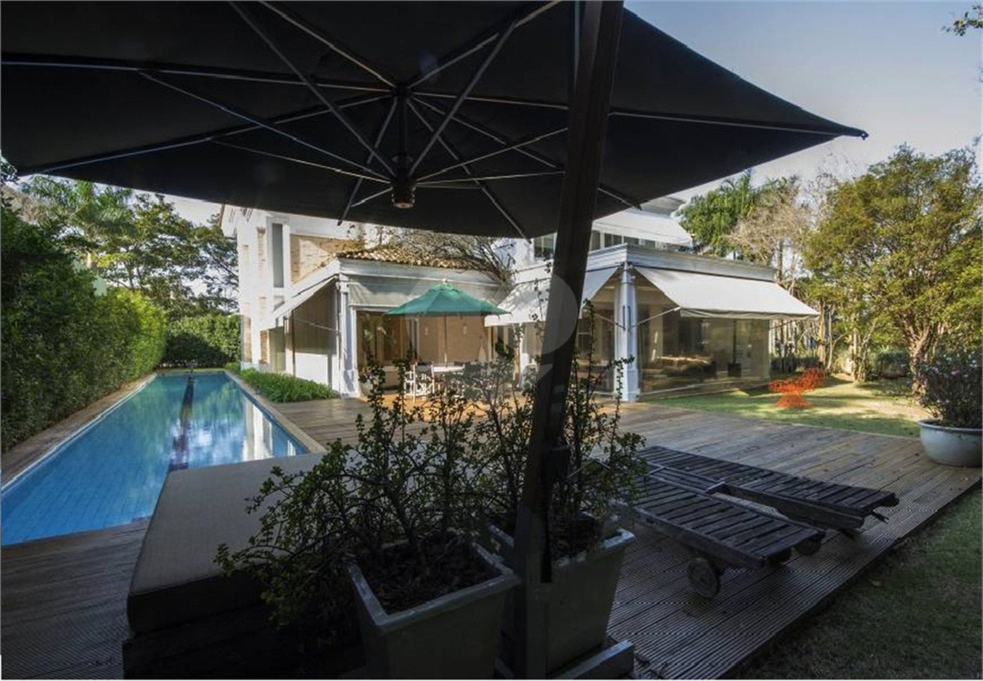 Casa à venda com 5 suítes no condomínio Pignatari, São Paulo - SP