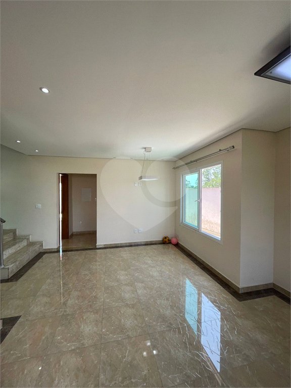 Casa à venda ou para alugar com 3 quartos, sendo 1 suíte, no condomínio Villagio Bella Citta, Mogi das Cruzes - SP