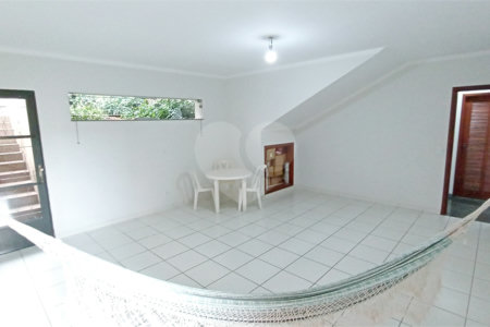 Casa à venda com 5 quartos, sendo 3 suítes, em Nova Vinhedo, Vinhedo, SP