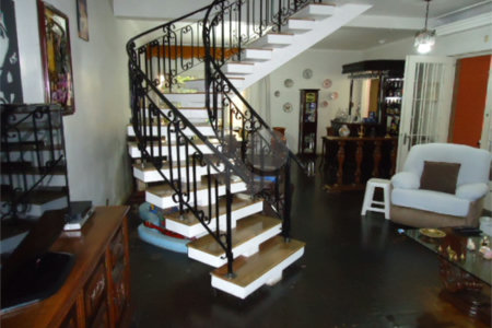 Sobrado à venda com 4 quartos em Santa Teresinha, São Paulo, SP