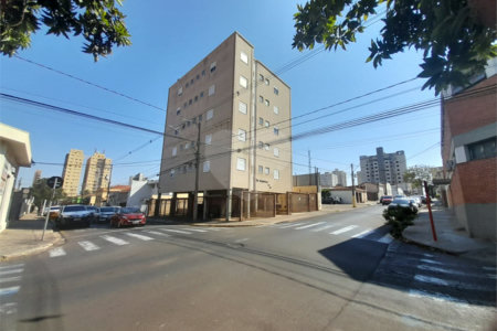 Apartamento à Venda ou para Locação no Edifício Marchal Estilo - São Carlos
