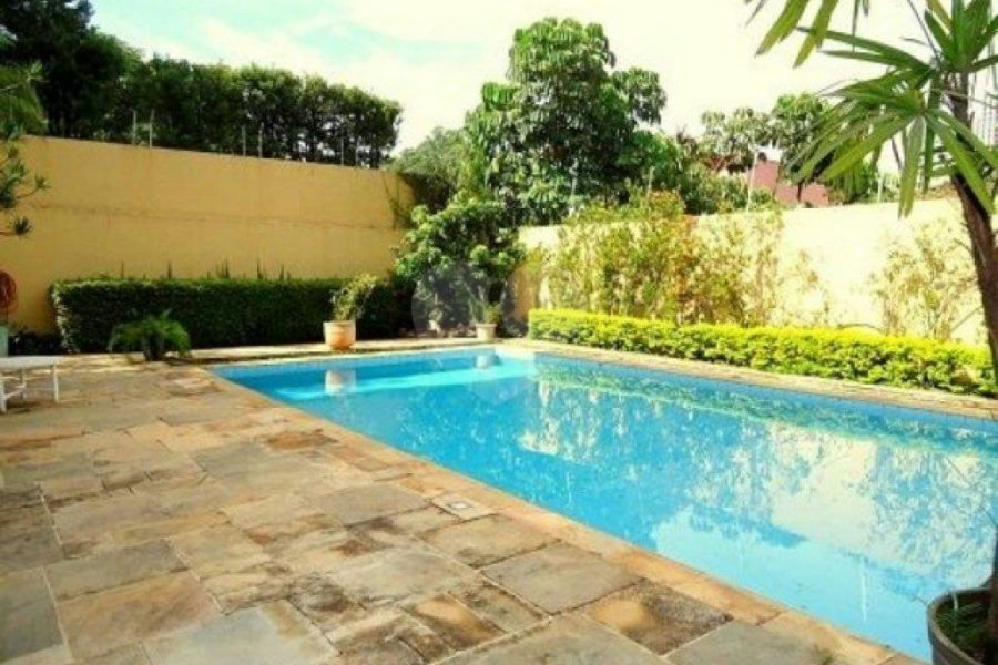 Sobrado à venda com 4 suítes em Jardim Guedala, São Paulo, SP