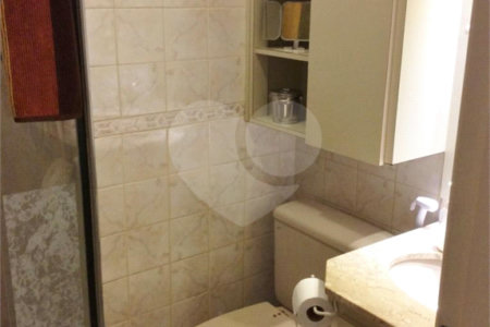 Casa à venda com 2 quartos, sendo 1 suíte,  no condomínio Villas de São Francisco I, São Paulo - SP