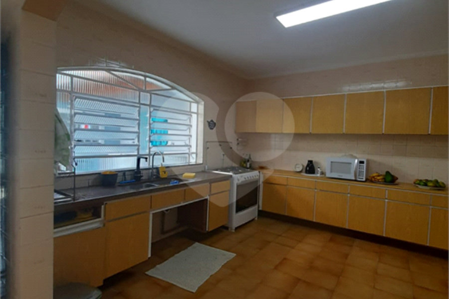 Sobrado à venda com 4 quartos, sendo 2 suítes, em Tremembé, São Paulo, SP