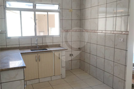 Casa à venda com 3 quartos, sendo 1 suíte,  em Jardim Cintia, Mogi das Cruzes, SP