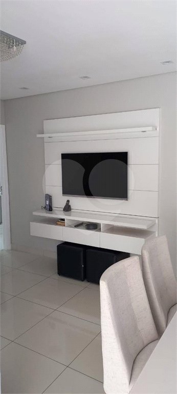 Apartamento à venda com 3 quartos, sendo 1 suíte,  em Parque Santana, Mogi das Cruzes, SP