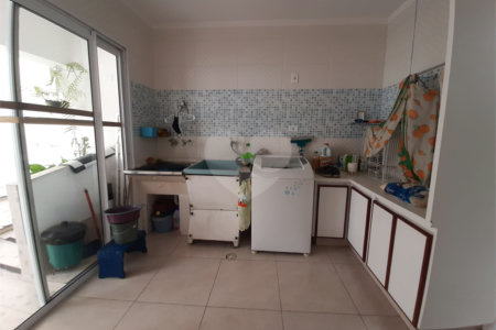 Sobrado à venda com 4 quartos, sendo 2 suítes, em Jardim Franca, São Paulo, SP