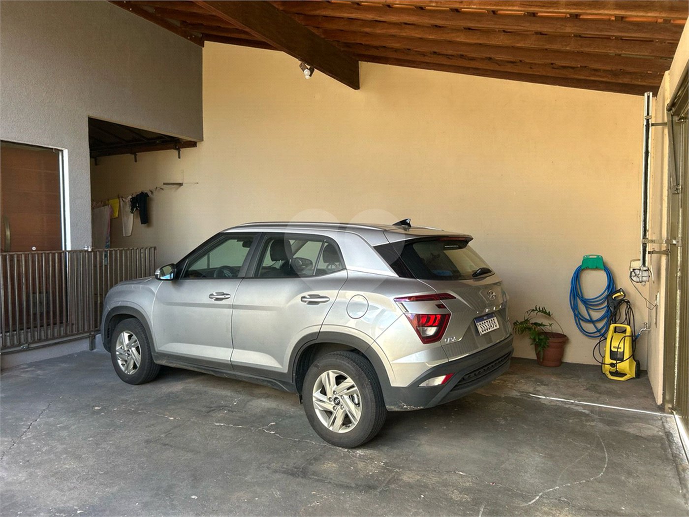 Casa à venda com 3 quartos, sendo 2 suítes, em Jardim de Cresci, São Carlos, SP