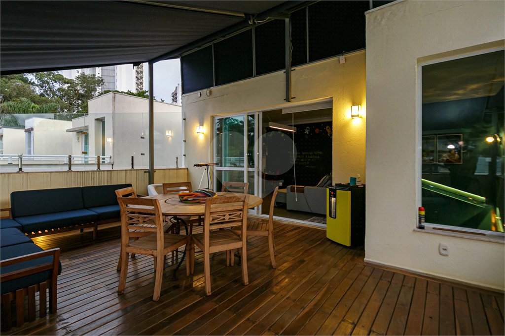Casa à venda com 4 suítes no condomínio Villaggio DI Palme, São Paulo - SP